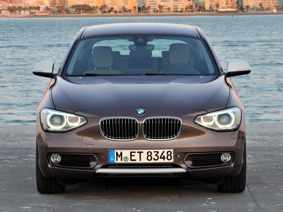  BMW 125d 3-Door Urban Line 2012 года  (фото 6 из 16)